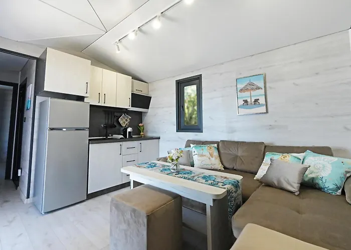 Black Sea Villas Fichoza